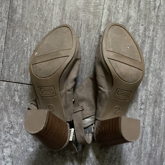 Booties - Picture 3 of 3